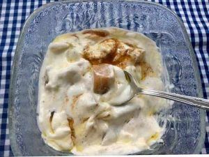 Yogur griego con Compota de chayote