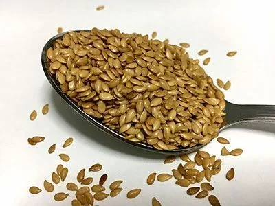 semillas de lino dorado